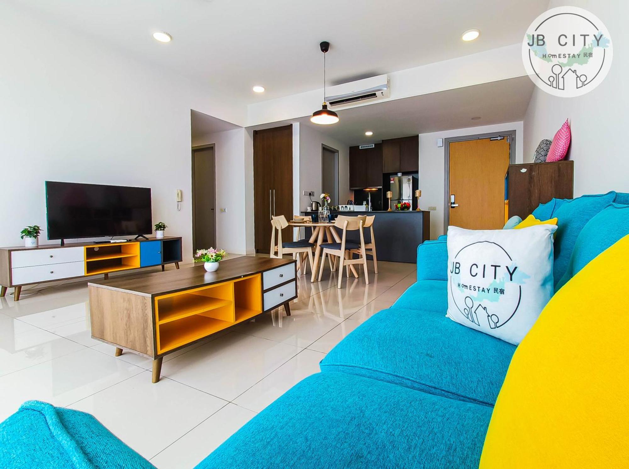 Grand Medini Suites By Rr Jbcity ヌサジャヤ エクステリア 写真