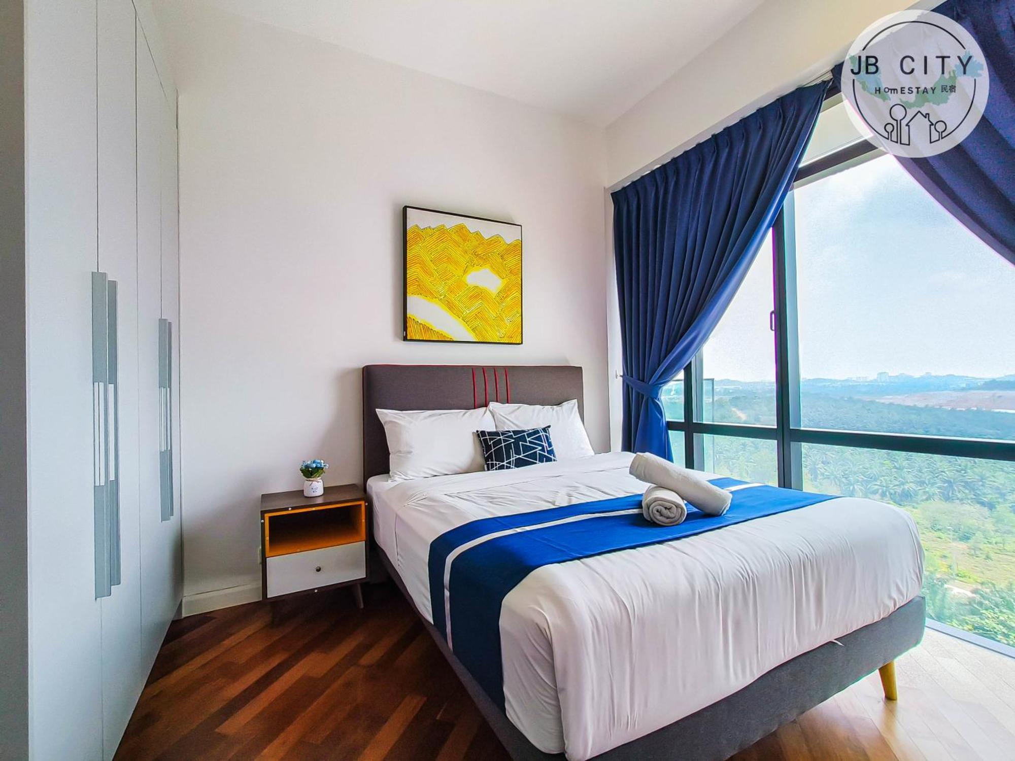 Grand Medini Suites By Rr Jbcity ヌサジャヤ エクステリア 写真