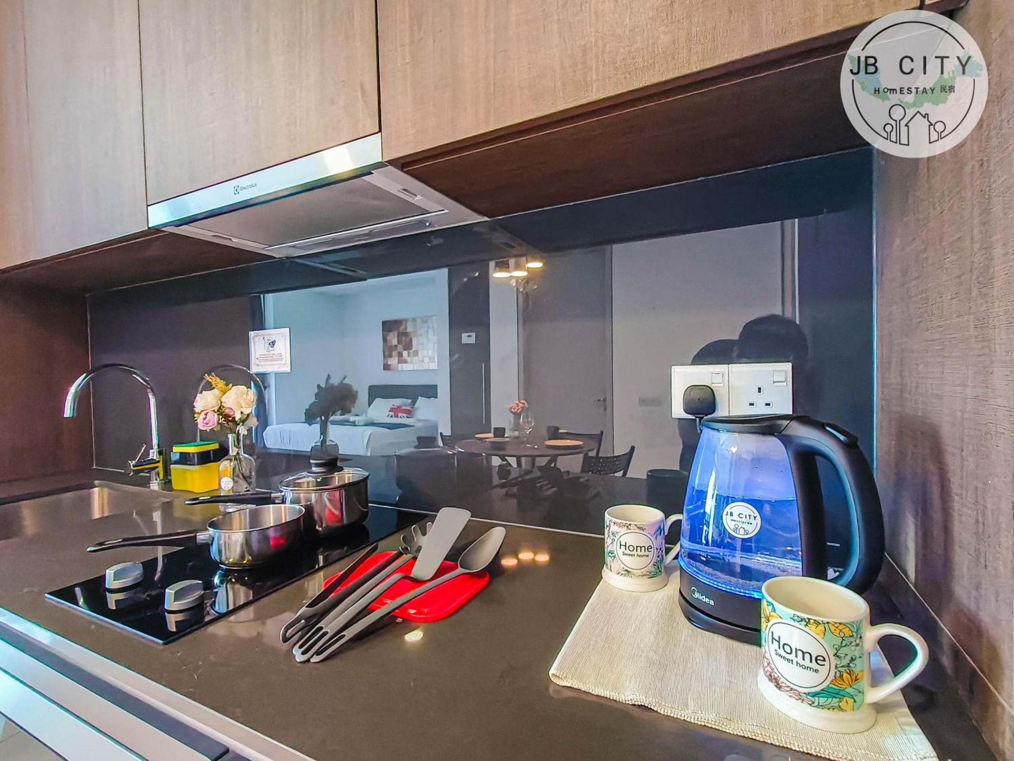 Grand Medini Suites By Rr Jbcity ヌサジャヤ 部屋 写真