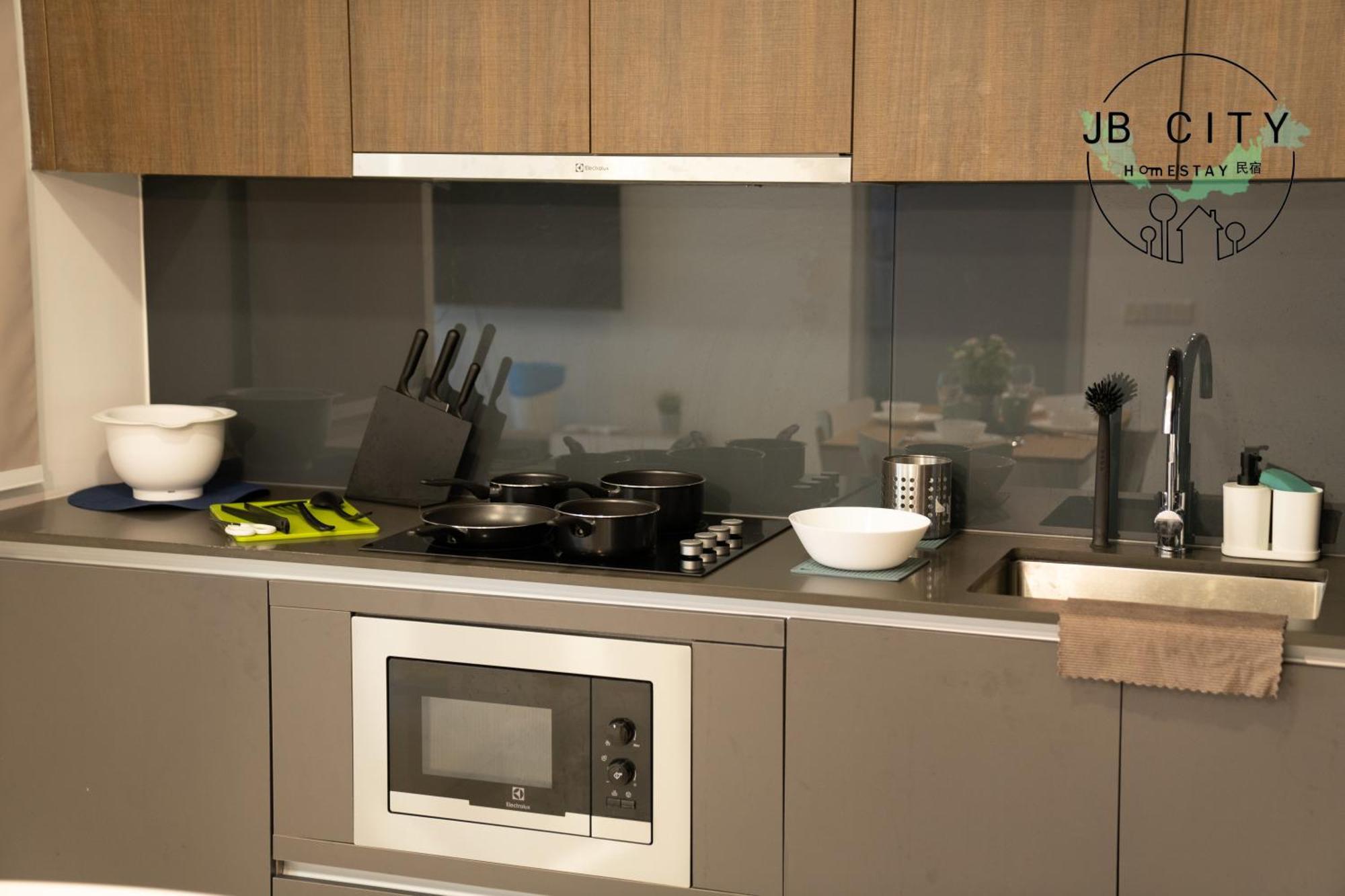 Grand Medini Suites By Rr Jbcity ヌサジャヤ 部屋 写真