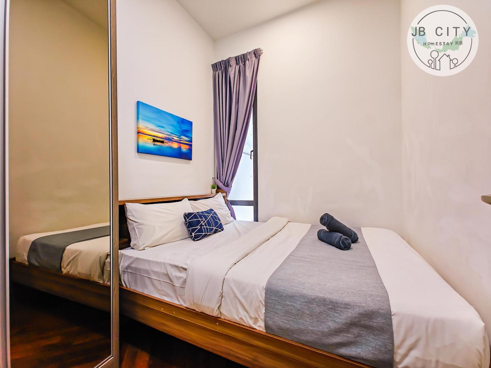 Grand Medini Suites By Rr Jbcity ヌサジャヤ エクステリア 写真